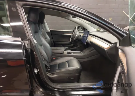 2023 Tesla Model 3 Rear-Wheel Drive z USA, uszkodzony, nr VIN 5YJ3E1EA7PF427953